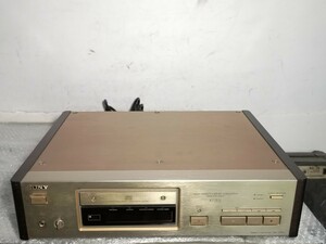 SONY CDP-X77ES CD PLAYER ジャンク 再生はできました 綺麗005