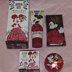 ANNA SUIアナスイ×Disneyディズニーコラボ3点セット☆★ハンドクリーム &リップバーム★☆+ ネイルカラー 200【未使用保管品】