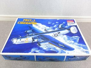 アカデミー 1/72 PB4Y-1 リベレーター キット (3334-765)