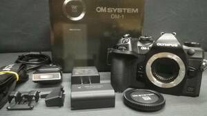 【良品♪】OLYMPUS オリンパス OM SYSTEM OM-1 ボディ 2037万画素 ミラーレス 一眼 カメラ/ブラック