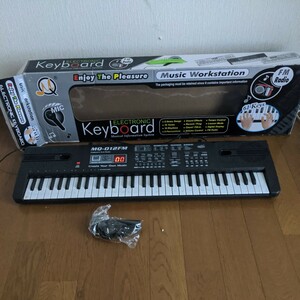 キーボード　MQ-012FM　61キー　電子ピアノ