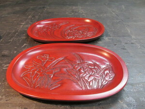 鎌倉彫瑞光菖蒲・スイセン群生楕円菓子皿２客　漆器　漆芸　茶道具