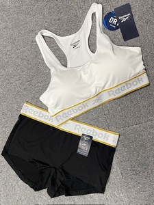 Reebok リーボック　スポーツブラ ショーツ セット Lsize 