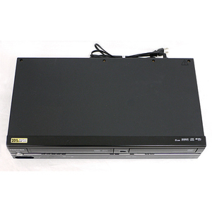 【中古】TOSHIBA製 VTR一体型DVDプレーヤー SD-V800 リモコン付き [管理:1150000363]
