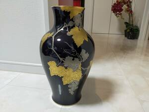 大倉陶園　花瓶　35.5cm 葡萄　金彩　銀彩