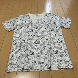 新品未使用　スヌーピー　SNOOPY ユニセックスSサイズ　総柄Tシャツ