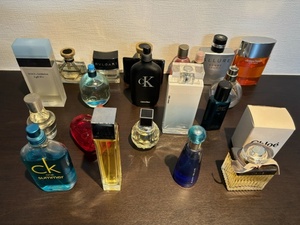 【送料無料】展示用　香水　２０種類　ブルガリ シャネル ランバン GUCCI DOLCE&GABBANA JIMMY CHOO クロエ Calvin Klein