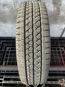 T1177　☆ほぼ新品☆新品同様☆ BS ブリヂストンBLIZZAK VL1　195/70R15 106/104L LT　1本のみ 2015年製