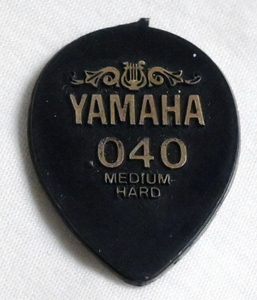 ヤマハ ナイロンピック .040 YAMAHA / NYLON / MEDIUM HARD 8枚セット　 廃盤商品 ミディアムハード 未使用 新品 送料無料