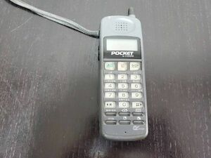 【値下】DDIポケットPHS　DDI東京ポケット電話　PT-101 KYOCERA 京セラ 本体のみ　未チェックジャンク