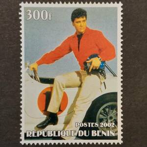 J079 ベナン切手「若い頃のエルヴィス・プレスリーのデザイン切手」2002年発行　未使用