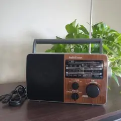 レトロ　ポータブルラジオ