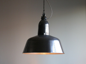 鋳造アルミ EOW ペンダント照明 φ38cm (重量：2.5kg) / 旧東ドイツ 工業系 インダストリアル ビンテージ ランプ 