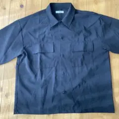 美品　シャツ　Tシャツ　黒　ブラック　半袖シャツ　ワイシャツ　ブラックコーデ