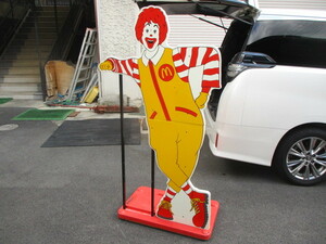 ドナルド・マクドナルド　ビンテージ　等身大看板　レトロ　キャラクター　傷有り　アンティーク　昭和　ディスプレイ