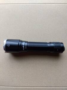 Fenix フェニックス TK16 V2.0 Tactical Flashlight フラッシュライト　ベルト用ホルダー付き　21700　ACEBEAM　OLIGHT