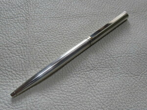 ■美品 希少 1970年代 ドイツ製 定価:2.6万！ダンヒル(dunhill） ニュージェムライン シルバープレート 縦ラインデザイン ボールペン