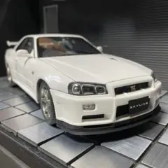 未展示品オートアート1/18 スカイライン GT-R R34 V-SPEC II