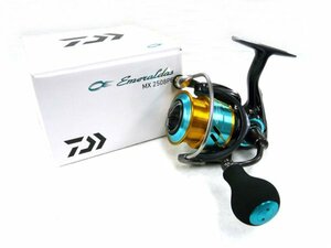 新品 ダイワ(DAIWA) 17 エメラルダスMX 【2508PE】 スピニングリール　釣り具 フィッシング 海釣り 両利き ユニセックス アオリイカ