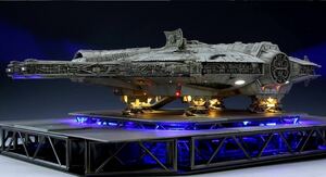 【完成品】1/144 ミレニアム・ファルコン (Millennium Falcon) フォースの覚醒 バンダイ スターウォーズ LED電装 ディスプレイベース付