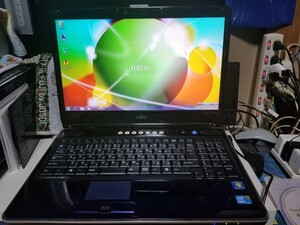 富士通　ノートパソコン　FMV　AH700/5A Windows7　リカバリー済　メモリー4G　HDD500GB Blu-rayドライブ