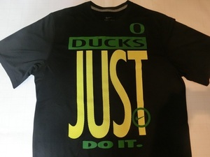 ★USA購入 激レア 【Nike】機能素材【DRI FIT】USカレッジ【OREGON DUCKS】オレゴン大学ダックス【Just Do It】ロゴプリント Tシャツ US L
