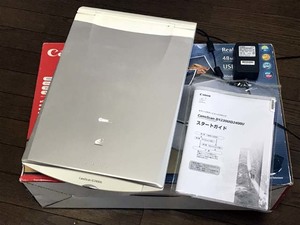 ■Ｃａｎｏｎ／キヤノン　スキャナー　CanoScan D2400U　― ジャンク品 ―