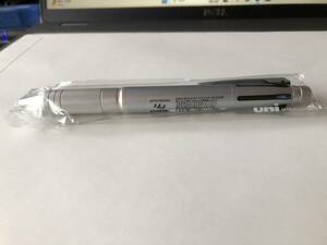 uni★三菱鉛筆（数量限定品） ジェットS ４＆１メタル０.５mm アイスシルバー MSXE5200A5.81★未使用