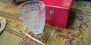 売り切ります！クリスタル 花瓶 フラワーベース 箱付 カットガラス メキシコ？(;^_^A手放します。(;^_^A
