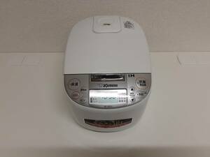 A136】中古品　ZOJIRUSHI　象印　IH炊飯ジャー　豪熱沸とうIH　NP-XB10　ホワイト　1.0L　2021年製　動作確認済