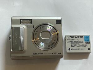 （18）FUJIFILM 富士フイルム コンパクトデジタルカメラ FinePix F450 シルバー
