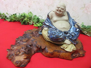 （14AS191）笑う仏像　陶器　台座付き　中国　置物　人形　インテリア