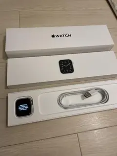 Apple Watch SE GPSモデル 40mm MYDM2J/A