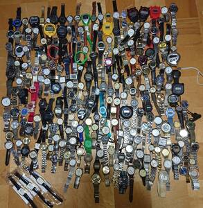 【ジャンク品】程度下 部品取り 腕時計大量セット 約230個
