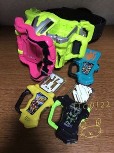 中古品 バンダイ 仮面ライダーエグゼイド【DXゲーマドライバー 欠品有】