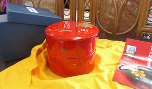 輪島塗 弁当箱 2段 木製 うさぎ 月 蒔絵 丸型 塩徳屋漆器 重箱 札幌市