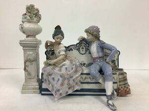 ○営NI036-A6S60【埼玉発】LLADRO リヤドロ 1518 少年と少女 フラワースタンド フィギュア フィギュリン インテリア 置物 