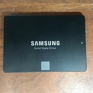 【動作確認済】SAMSUNG 870EVO SSD 2TB 使用時間22905ｈ 2.5インチ PCパーツ