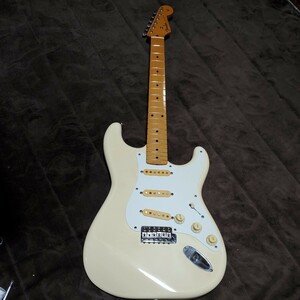フェンダー Stratocaster フェンダージャパンアンティーク エレキギターST57-55