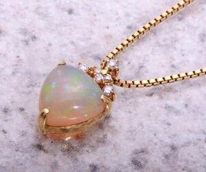 《質屋出品》k18★天然オパール2.63ct+ダイアネックレス★C-3858