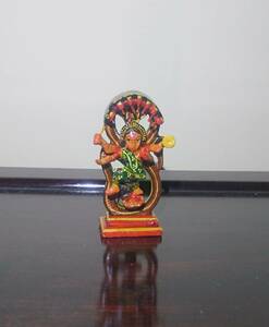 ミニチュア 置物 インド ヒンドゥー教 神様 仏像 アジアン 雑貨 エスニック 木彫り ハンドメイド 海外 土産 no1