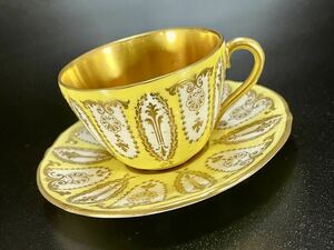 セール！1908年 ROYAL DOULTON ロイヤルドルトン 金彩 手描き装飾 ミニチュア カップ＆ソーサー ロココ様式 デミタス ジュール打ち 手描き