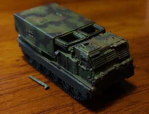 マイクロアーマー 第13弾 1/144 M270 MLRS 第12ロケット砲兵大隊 第1中隊 ドイツ軍 ドラゴン 童友社●訳あり