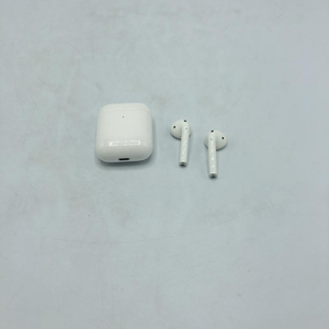 【中古】Apple AirPods (第2世代) MRXJ2J/A【ライトニングケーブルなし】[240010411493]