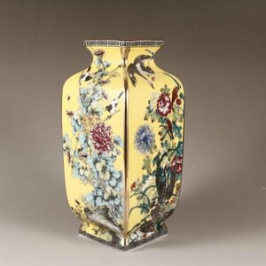 景徳鎮　官窯焼き　四方花瓶　花鳥花瓶　琺瑯彩　粉彩 磁器　置物　装飾　収蔵　コレクション ZH337