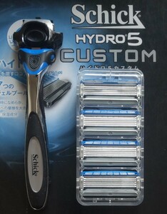 【替刃4個＋本体】シックハイドロ５カスタムSchick HYDRO5 髭剃り＆替刃