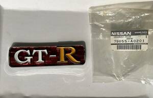 日産 スーパーレア 旧ハコスカのタイプ 純正新品 GTR PGC10 エンブレム 79855-A0201 GTR Skyline Hakosuka Orginal Rear Emblem B/New Rare