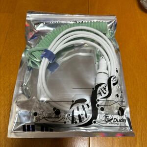 新品未開封です！Ducky Premicord Custom Coiled USB Cable Merry Christmas Limited Edition キーボード　ケーブル