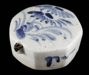 朝鮮古陶磁器 希少 李朝 染付 花絵付八角水滴 古美術品（分院高麗旧家蔵出）D656