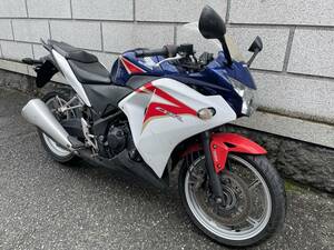 人気のトリコカラー　ＣＢＲ２５０Ｒ MC41 書類、鍵付き メンテナンスベース車